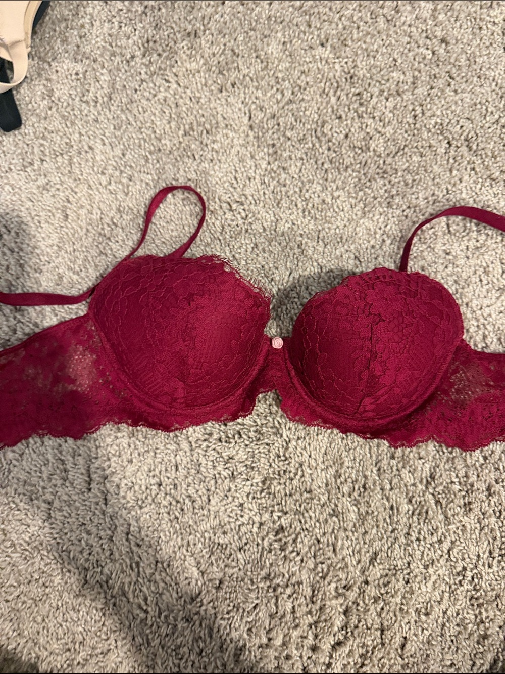 NWOT Victoria’s Secret 34b dream angels lined demon Lace Bra in Deep Berry